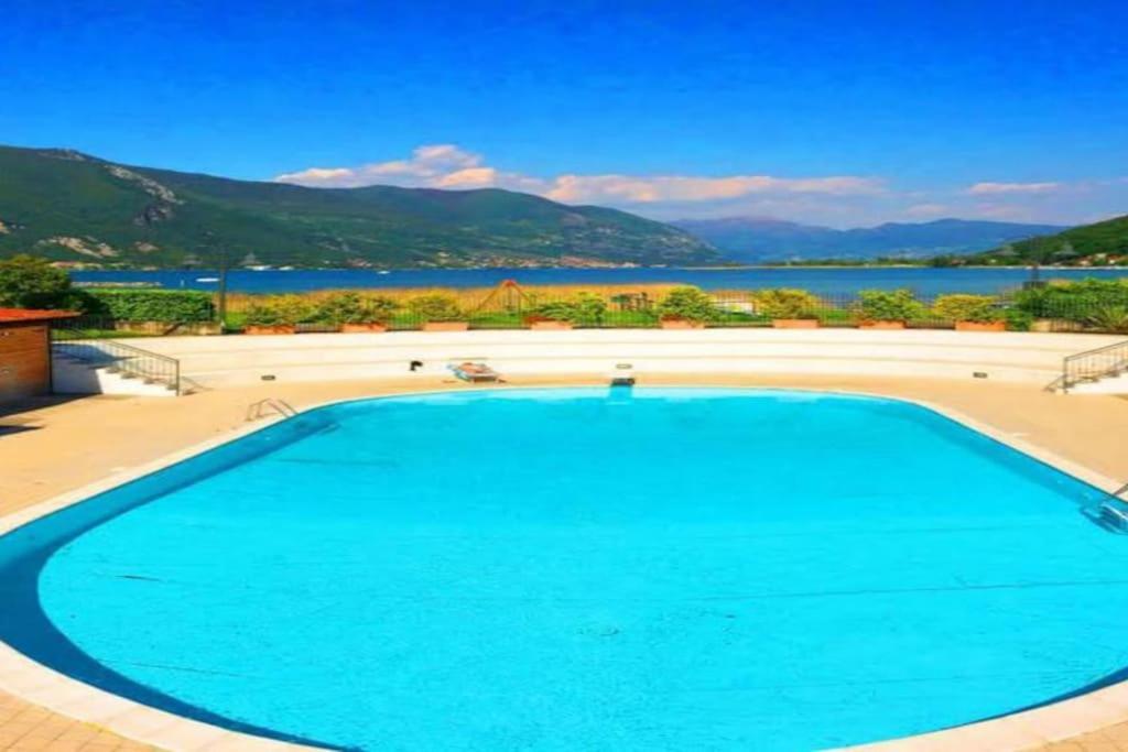 Copelia - Pool And Elegance Leilighet Paratico Eksteriør bilde